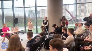 На Росії путіністи промивають мізки малим дітям своєю пропагандою