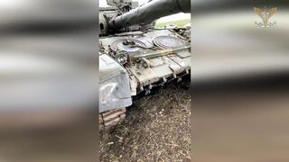 Окупанти крали каналізаційні кришки, щоб наварити їх на танк