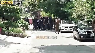 Imran khan ki giraftari? Police ki gariya zaman park pohnch gai | Public News