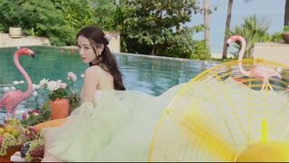 Beautiful in White is Dilraba Dilmurat - MV Live Performance
