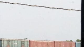 Maalgaadi fir se cross kiya par passenger train kab