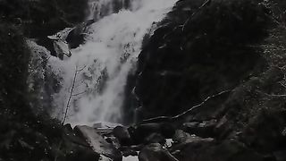 Keindahan air terjun