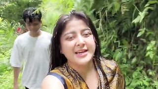 Lagi dihutan sempet sempet nya 5050