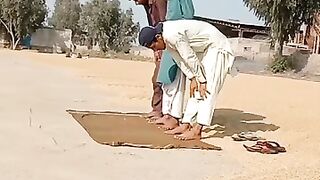 beshak namaz saqun haii subscribe kro gusy #shortfeed #viralshort #ytshorts.