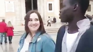 SHEEDI KA LUCK DEKHO SHADI NHI DOSTI SAHI HAY.