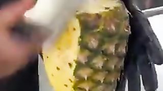 how to peel pineapple fruit