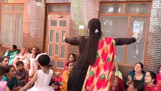 dancer on desi band
