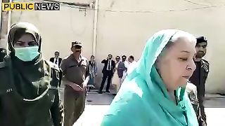 Main Pti Nhi Chor Nahu Pti Ke Sath Ho Yasmeen Rashid | Public News