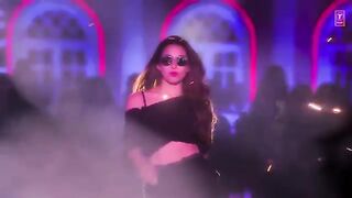 SIMMBA__Aankh_Marey___Ranveer_Singh%2C_Sara_Ali_Khan___Tanishk_Bagchi%2CMika_Singh%2CNeha_Kakkar%2C_Kumar_S(360p).