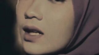 Lantunan Shalawat Penyejuk Hati Pembawa Lagu Juga Cantik