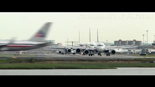Таймлапс работы аэропорта в час-пик.