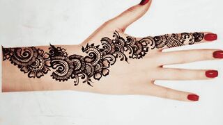 latest a beautiful mehndi design | Back Hand  Mehndi Designs | Unique Mehndi Artist | Mehnd 8