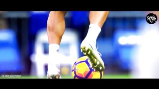 5 Times Cristiano Ronaldo Humiliated Lionel Messi ● When Ronaldo Makes Messi Disappear _ HD