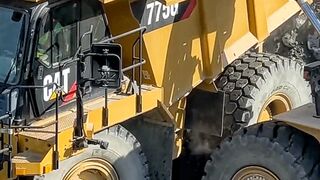 Beko, excavator, Caterpillar reconstruction 3