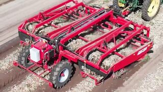 10 Modern Agricultural Machines AND Technology For The FARMING World