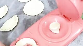 Cleaning Brush with soap Dispenser for Kitchen