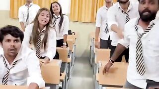 Puri fees bhari h meri to???? #shorts #funny #comedy