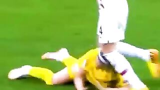 ???????? Funny Moments in Women's Football #shortsvideo       #funny