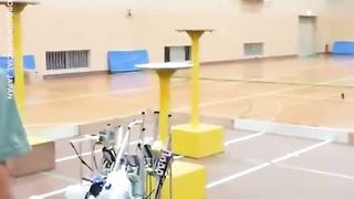 Робот, водички нам принеси..