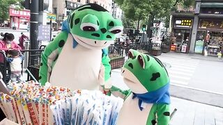 The ice cream was eaten by the little frog in just one bite