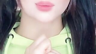 Beautiful girl  voice Cat Meow Meow