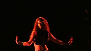 Shakira - Whenever, wherever - Live Paris