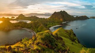 Original song Labuhan bajo indonesia