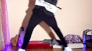 A rousing shuffle dance 21