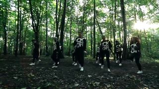 A rousing shuffle dance 40