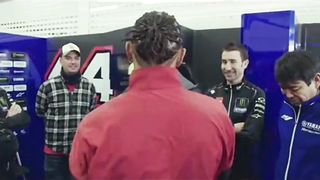 Valentino vs Luis Hamilton