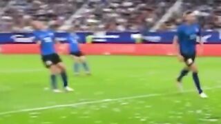 Pha ghi bàn đỉnh cao của Messi trong ngày anh phá lưới 5 lần