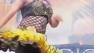 Tamil adal padal