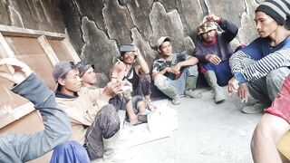 pegawai proyek pengen viral