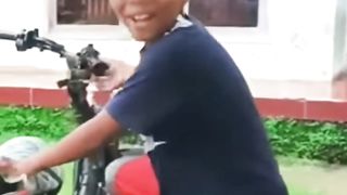 STORY LUCU VIDEO TIKTOK - ANAK KECIL NAIK MOTOR LUCU BIKIN NGAKAK #shorts