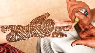 Mehndi designs 11