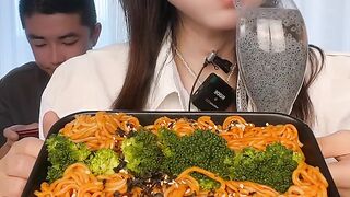 Have a spicy set meal today