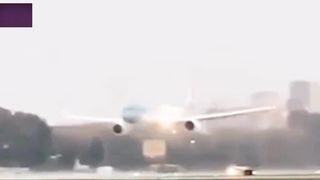 HORROR FOOTAGE Argentina's presidential plane almost crashes
