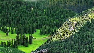 How beautiful Xinjiang is! I have traveled back and forth to Xinjiang eight times