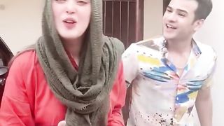 Bivi ko Ajtak Koi Na Samjha Sakaa Yeah Baichara