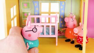Toy Learning Video for Kids - ♥Peppa Pig♥ Babysitting Baby Alexander!