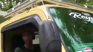 Dump truk