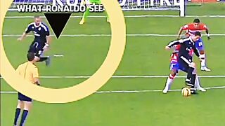 Cristiano Ronaldo pass