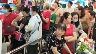 After the outbreak of the most profitable or small supermarkets