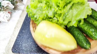 Как приготовить легкий и нежный салат за 10 минут. Нереально Вкусно.
