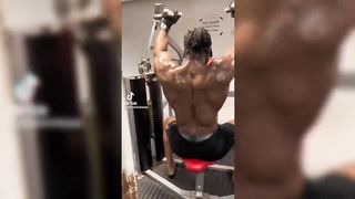 11 Minutes of Relatable Gym
