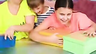 3 Boxes Challenge ???????????? #FamilyBooms #shorts_2.mkv