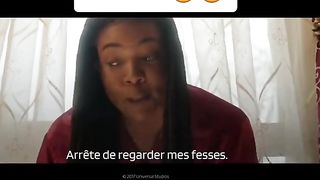 Elle est bloquée à la fenêtre et il est venu l'aider