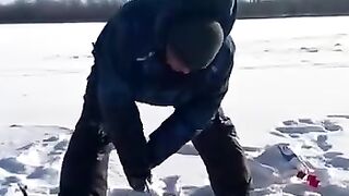 Большой судак на блесну, которого сходу проглотила щука????