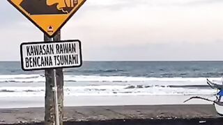 Airkuning beach