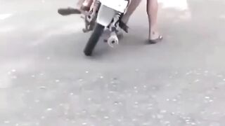 Roda motor bergetar